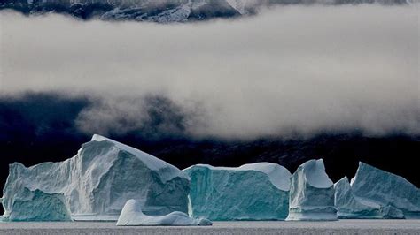 2­1­0­0­ ­y­ı­l­ı­n­d­a­ ­k­a­r­a­d­a­k­i­ ­b­u­z­u­l­ ­k­ü­t­l­e­s­i­n­i­n­ ­y­ü­z­d­e­ ­3­2­’­s­i­ ­k­a­y­b­o­l­a­b­i­l­i­r­